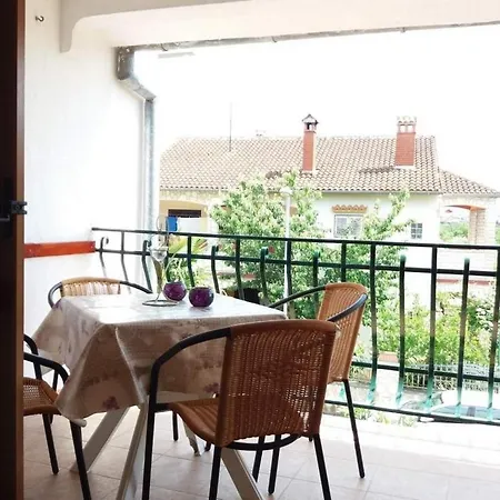 With A Parking Space - 22528 Rovinj