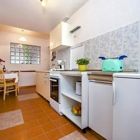 With Parking Space - 22528 Appartement Rovinj