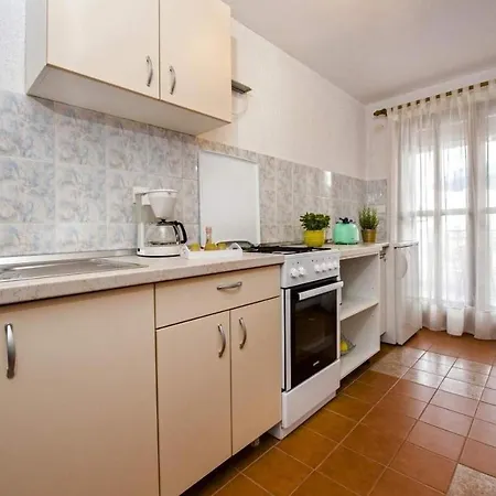 With Parking Space - 22528 Апартаменты